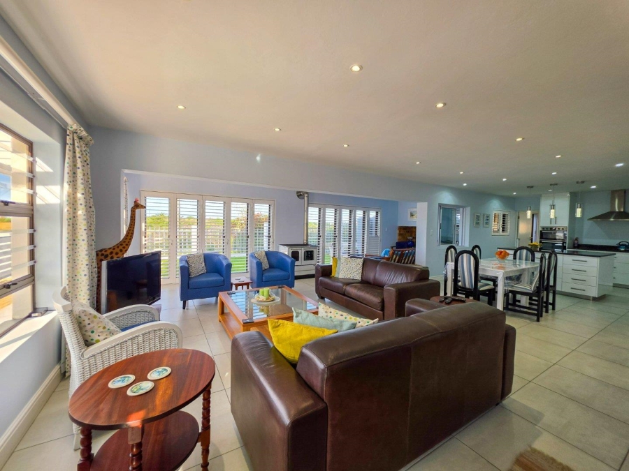 3 Bedroom Property for Sale in Stilbaai Western Cape